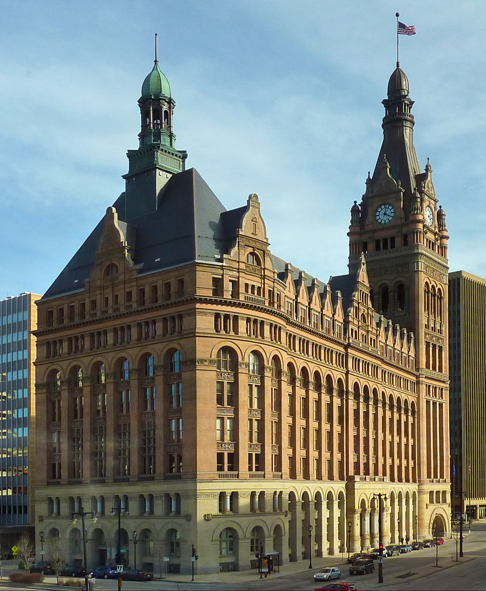 Milwaukee - Milwaukee City Hall Milwaukee - Milwaukee City Hall