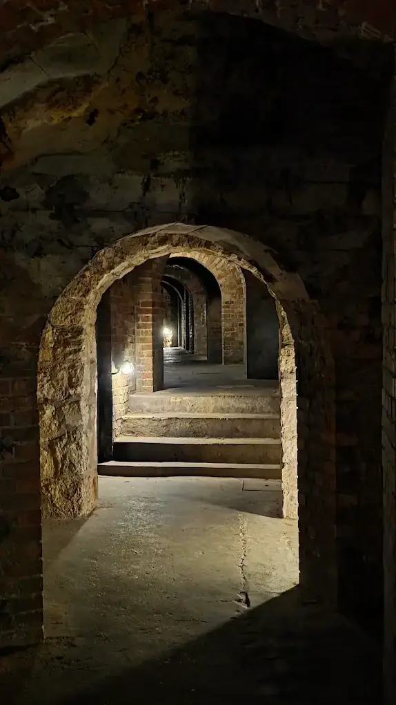budapest-castle-underground