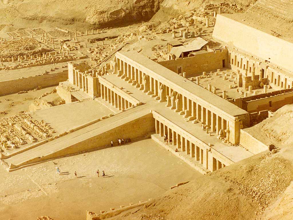 Deir el-Bahari with temples of Hatshepsut, Thutmosis III and Mentuhotep II, Luxor, Egypt