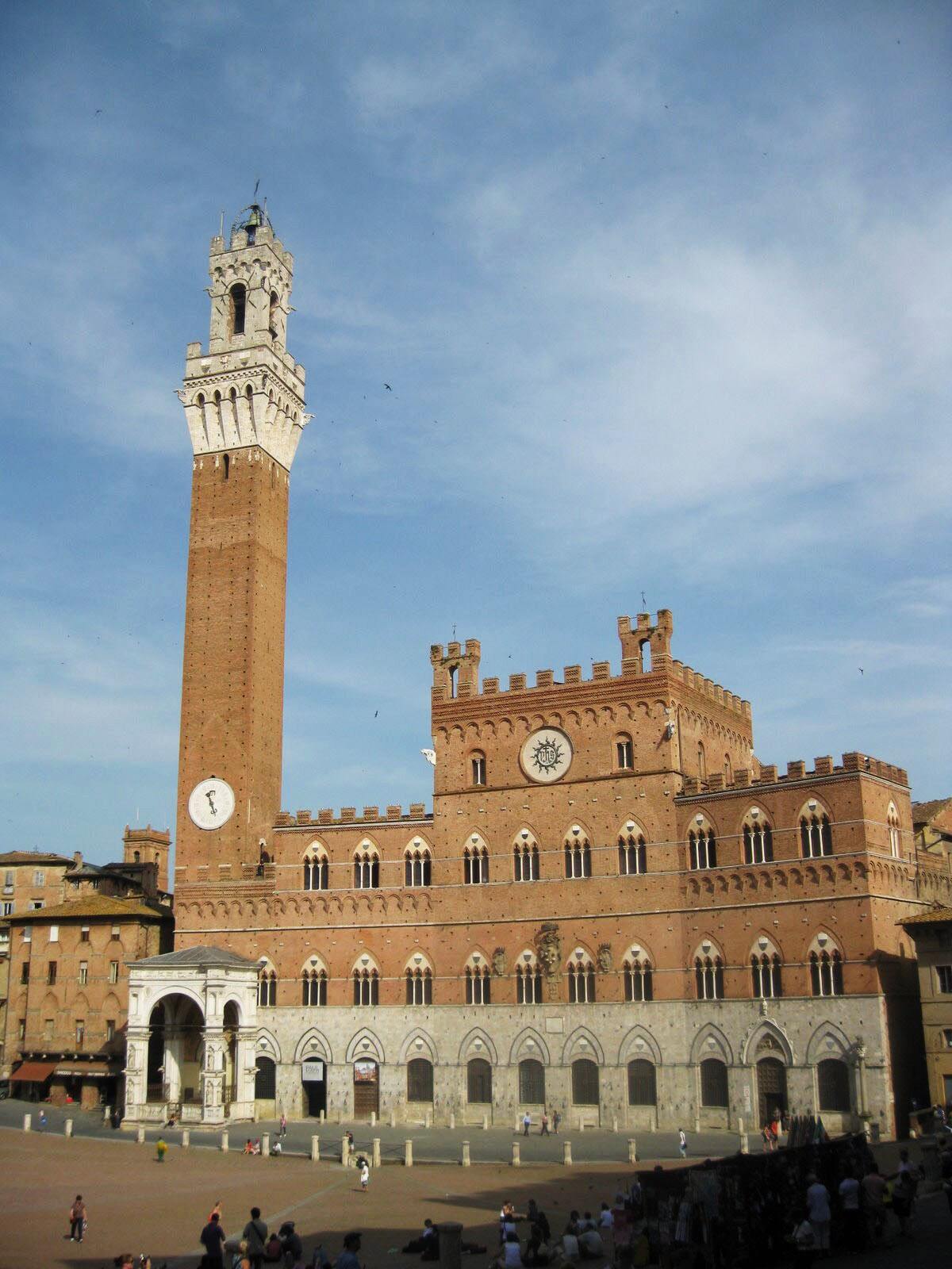 Torre del Mangia in Siena, Italy