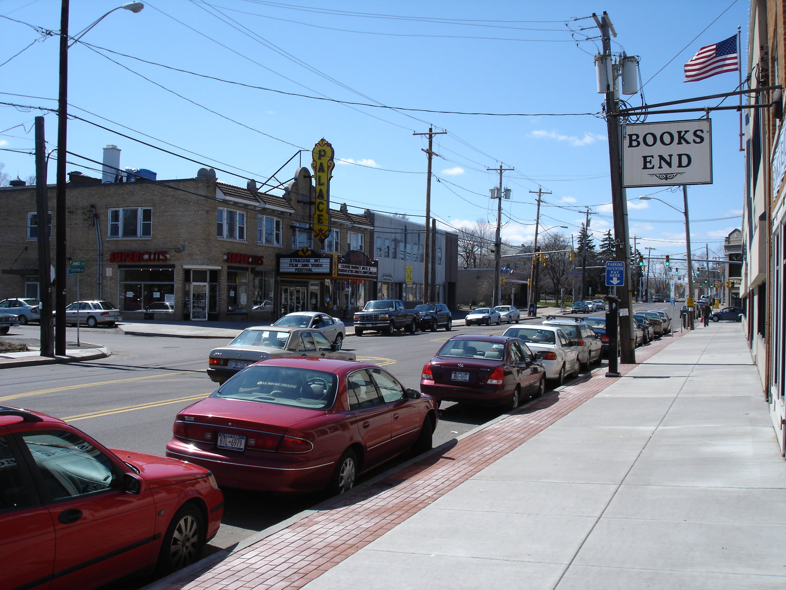 Syracuse - Location: Eastwood, Syracuse, New York, USA. Camera: SONY DSC-P100. Syracuse - Location: Eastwood, Syracuse, New York, USA. Camera: SONY DSC-P100.