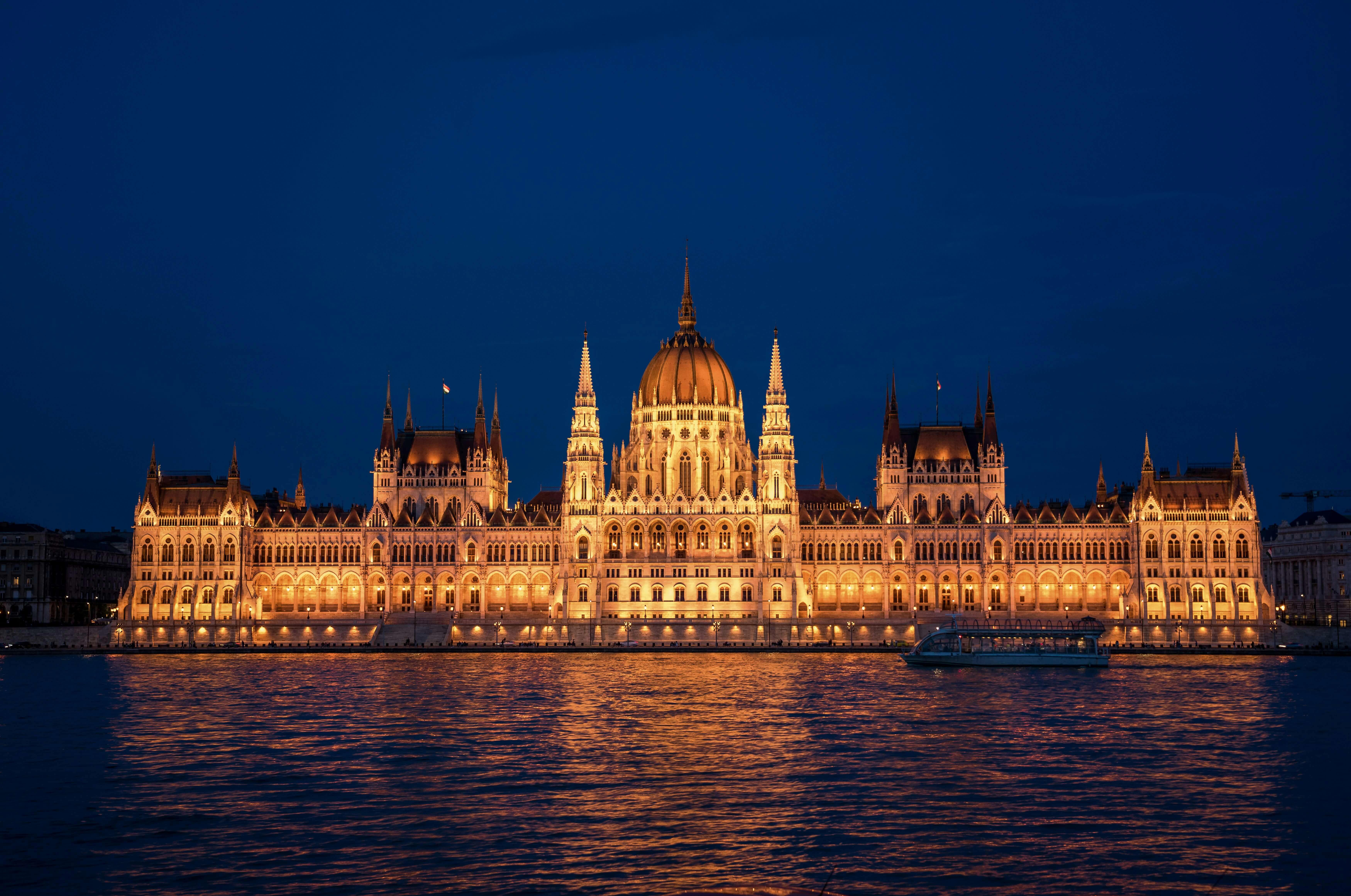 Parlament v Budapešti