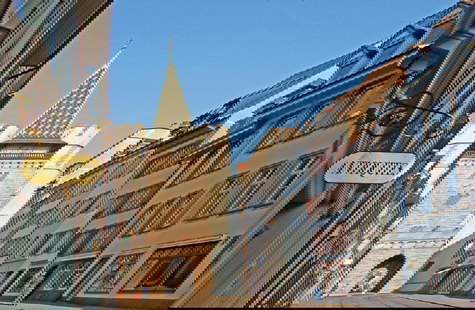 Brána Spalentor v centru Basileje Brána Spalentor v centru Basileje