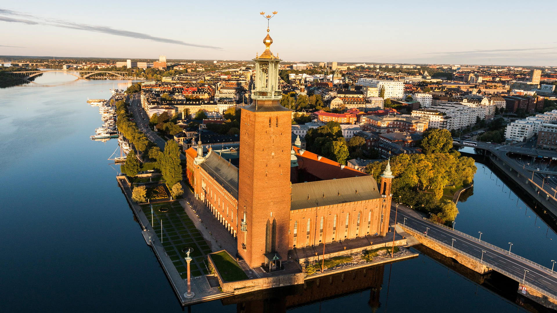 Stockholmská radnice z výšky Stockholmská radnice z výšky